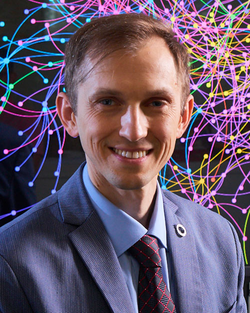Headshot of Dr. Anatoliy Gruzd